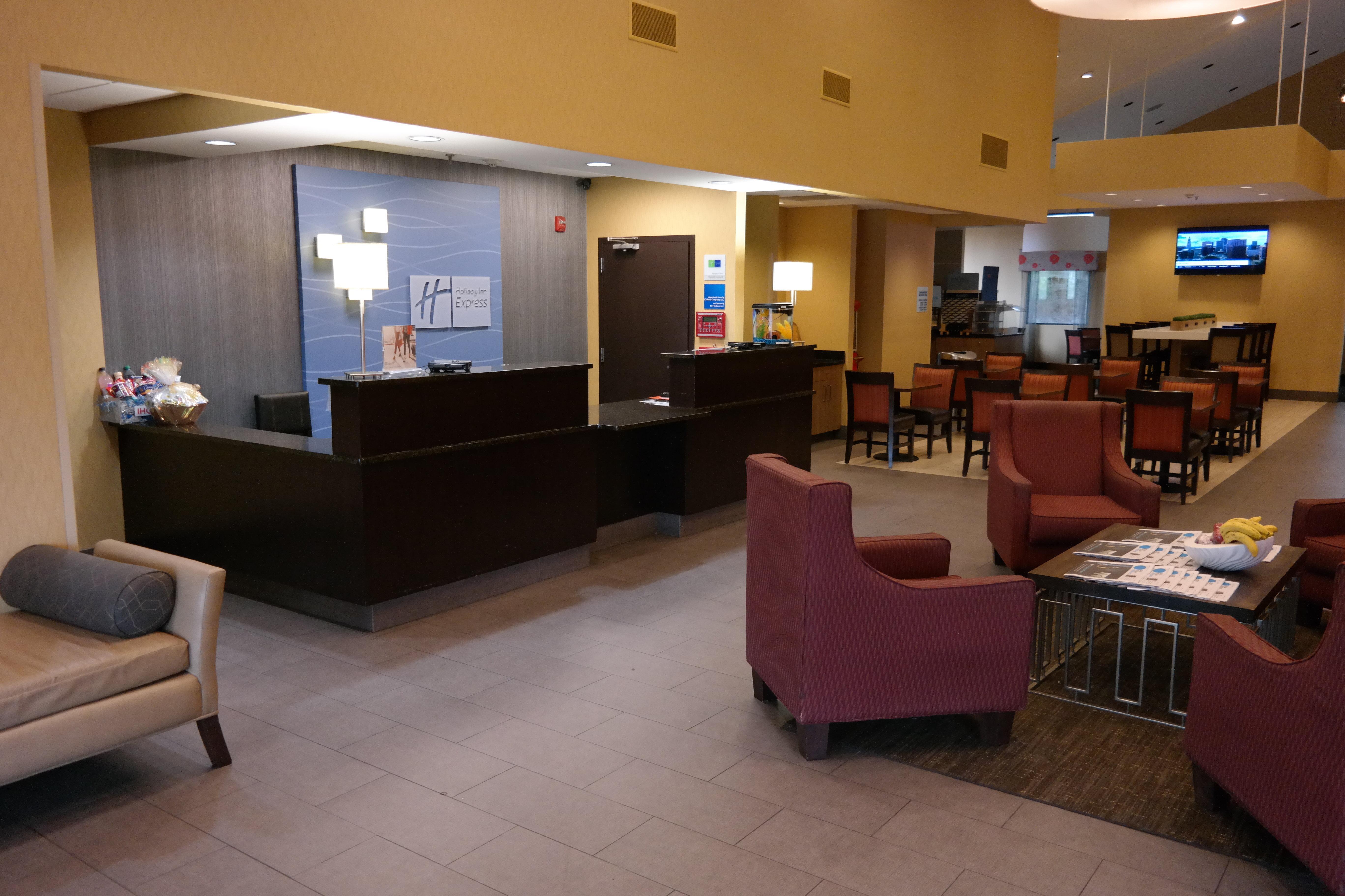 Holiday Inn Express Fredericksburg - Southpoint By Ihg Exterior foto