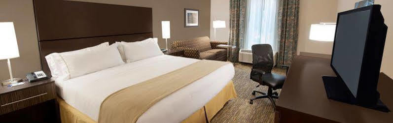 Holiday Inn Express Fredericksburg - Southpoint By Ihg Exterior foto